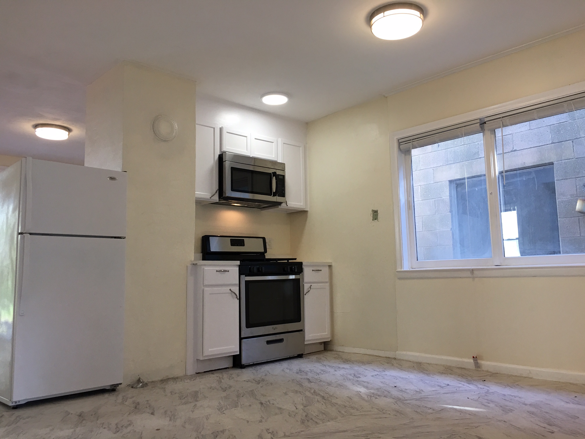 22-26 Bagley Ave - 1